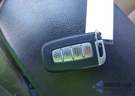 2013 Hyundai Elantra Limited z USA, uszkodzony, nr VIN 5NPDH4AE7DH284537